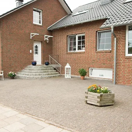 Strandnahe Ferienwohnung Haus Kirsten Nr.4 *